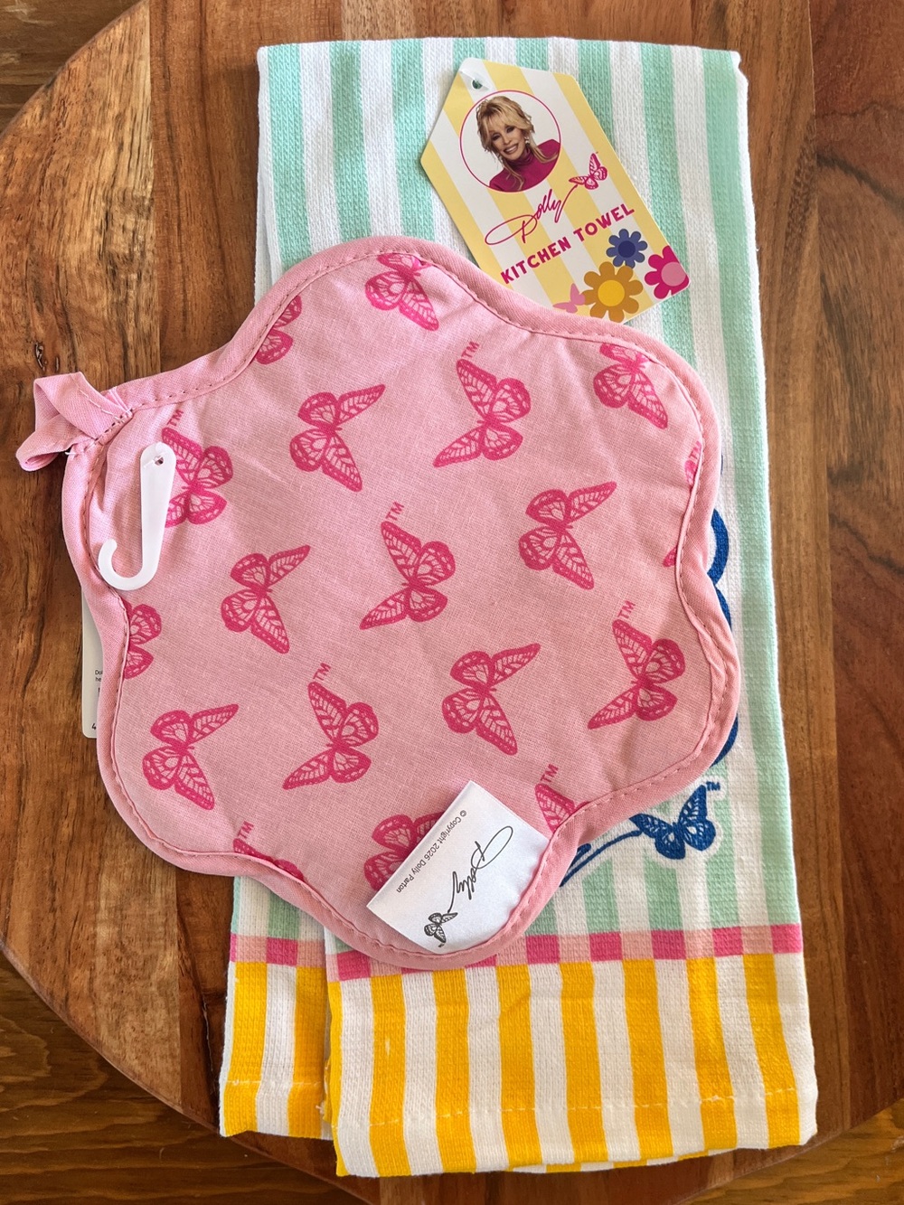 NWT Dolly Parton Kitchen Towel + Pot Holder Set Hello Summer Butterfly